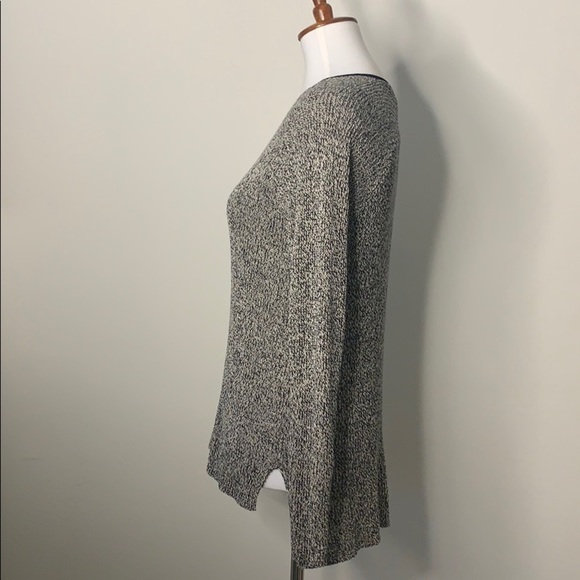 EILEEN FISHER Hi-Lo V-Neck Knitted Box Top Sweater - Picture 2 of 10